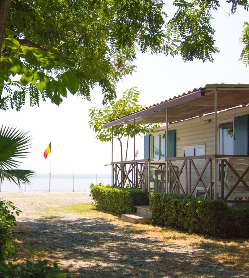 Отель Camping La Focetta Sicula Сант-Алессио-Сикуло Экстерьер фото
